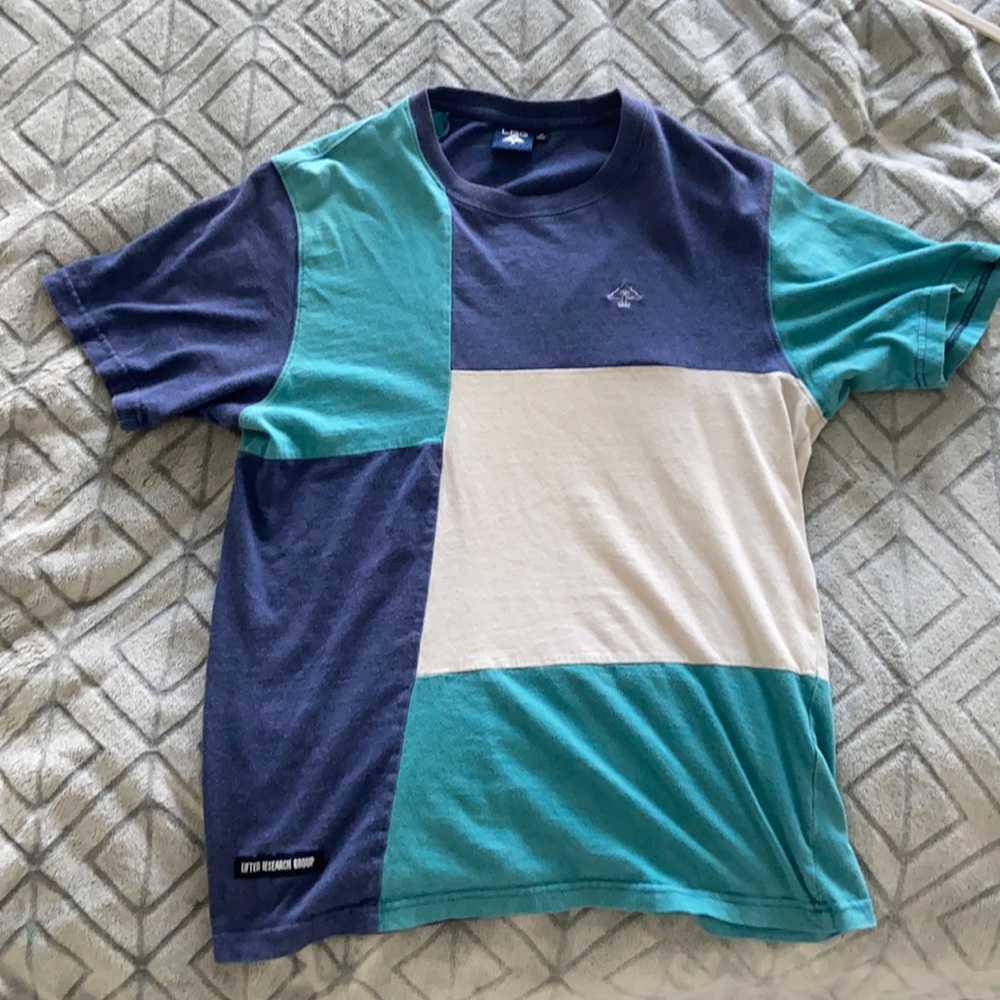 UNIQUE LRG TSHIRT